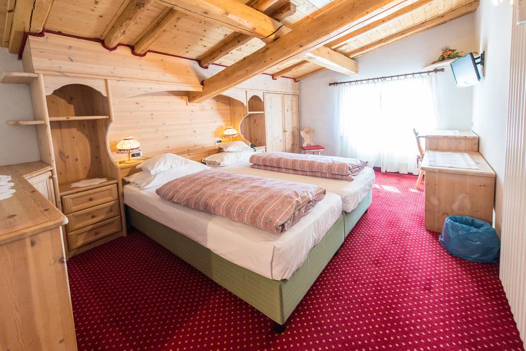 Hotel Garni Norma 마돈나 디 캄필리오 외부 사진