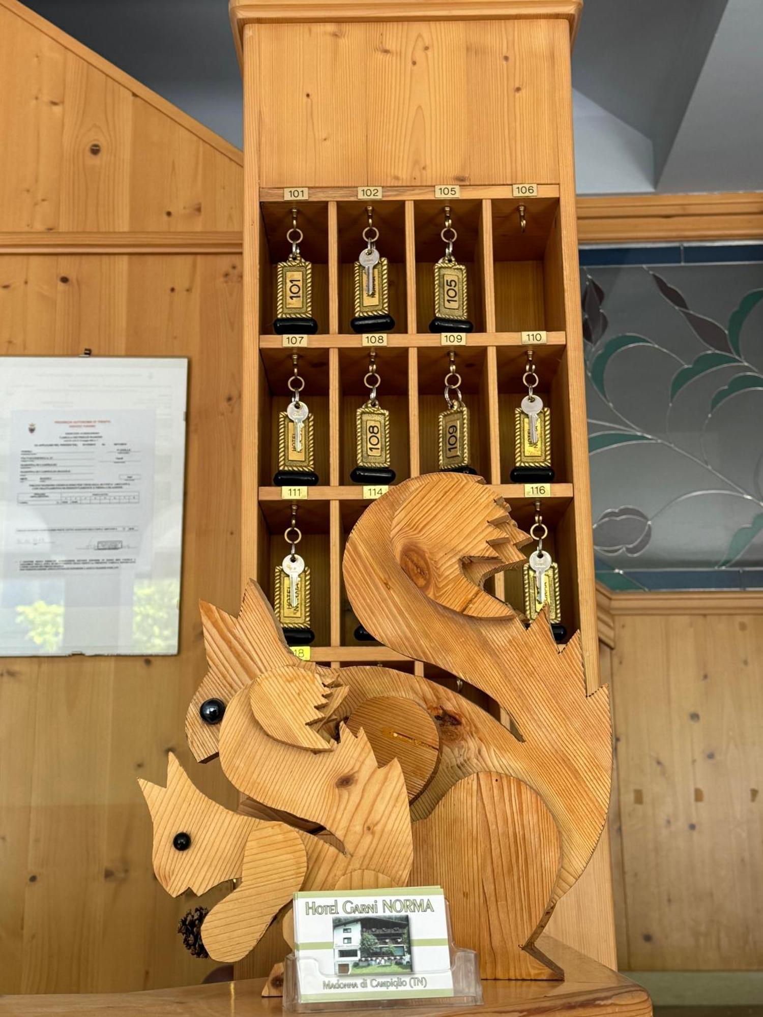 Hotel Garni Norma 마돈나 디 캄필리오 외부 사진