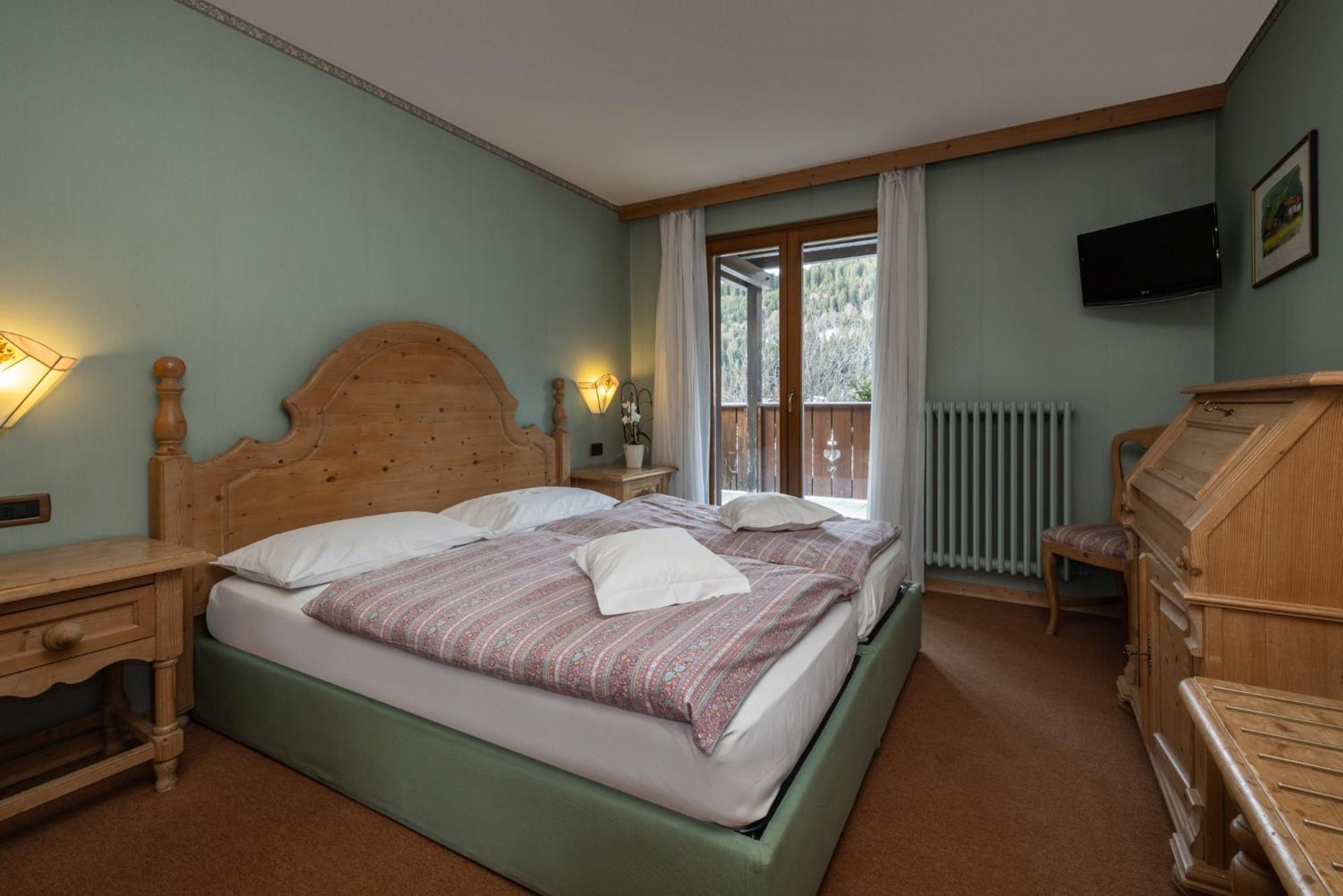 Hotel Garni Norma 마돈나 디 캄필리오 외부 사진