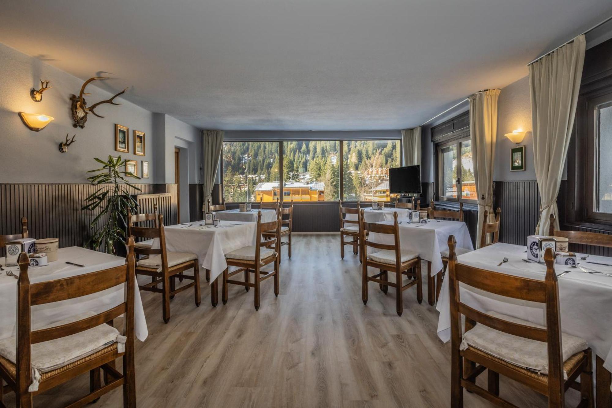 Hotel Garni Norma 마돈나 디 캄필리오 외부 사진
